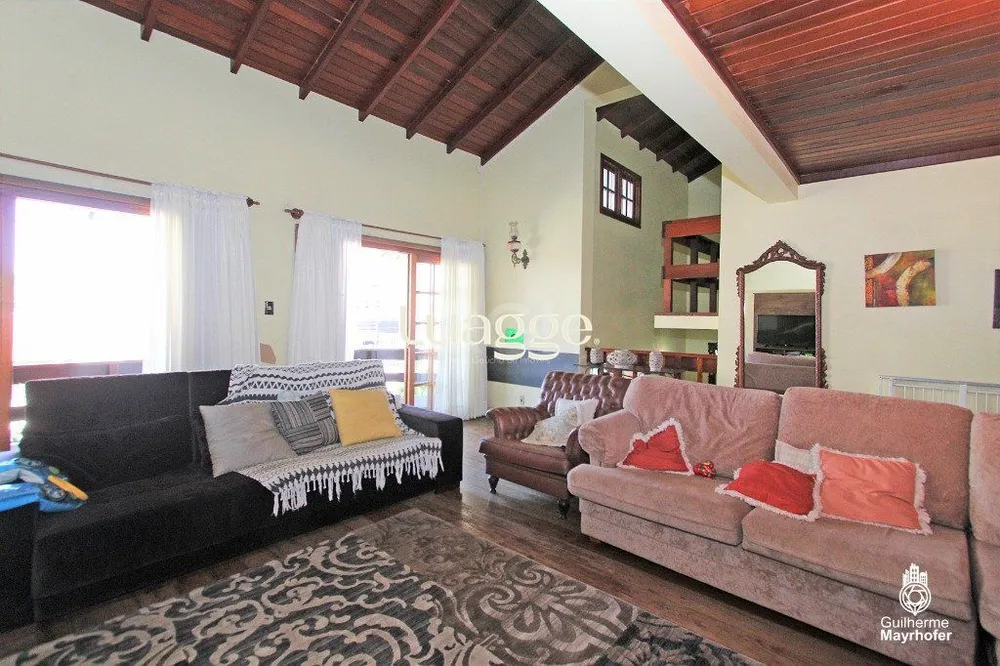 Casa, 4 quartos, 184 m² - Foto 1