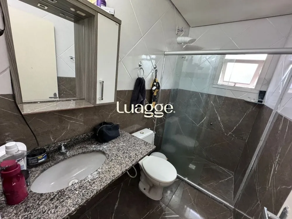 Casa, 4 quartos, 171 m² - Foto 1