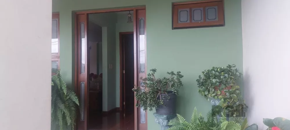 Casa à venda com 3 quartos, 301m² - Foto 4