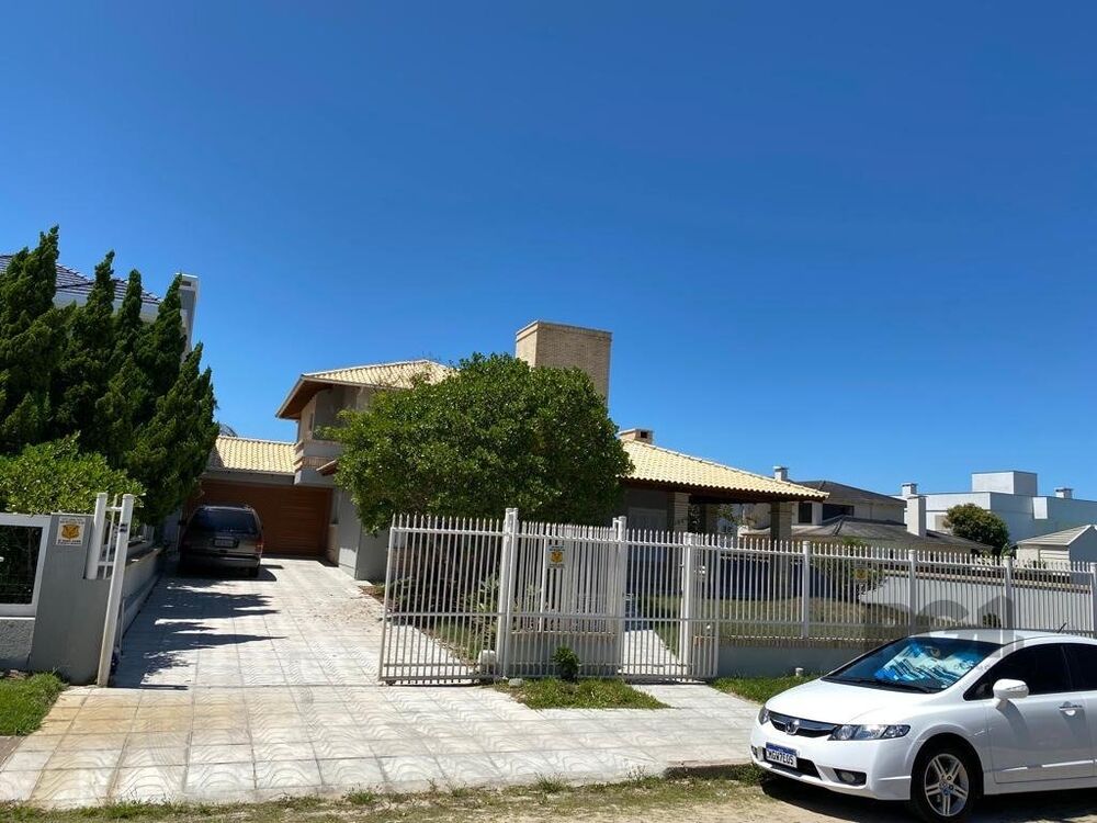 Casa à venda com 5 quartos, 289m² - Foto 1