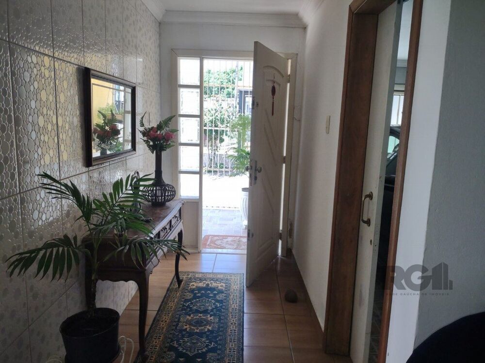 Casa à venda com 3 quartos, 264m² - Foto 2