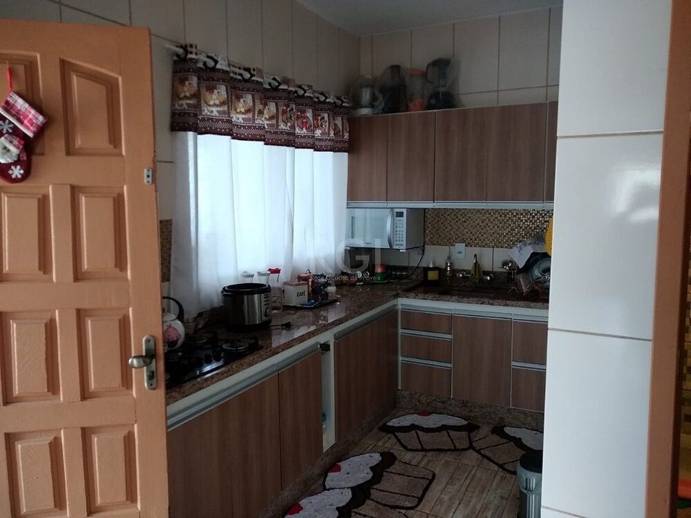 Casa à venda com 2 quartos, 155m² - Foto 1