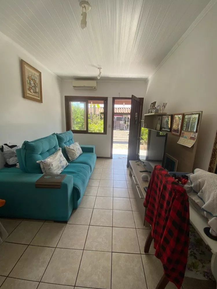 Casa à venda com 2 quartos, 50m² - Foto 3