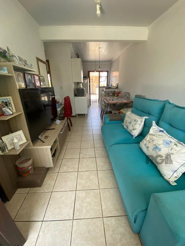 Casa à venda com 2 quartos, 50m² - Foto 4