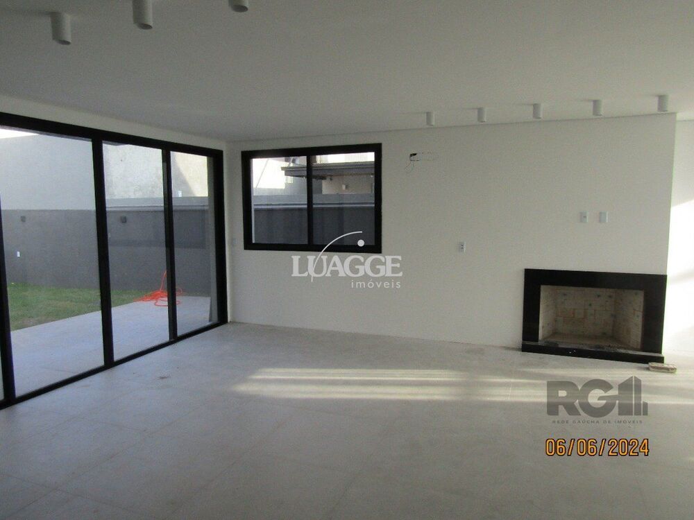 Casa de Condomínio à venda com 3 quartos, 241m² - Foto 12