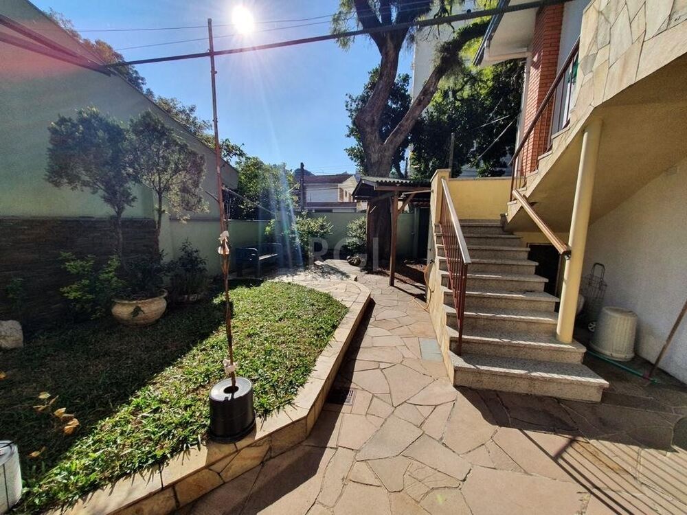 Casa à venda com 4 quartos, 249m² - Foto 7
