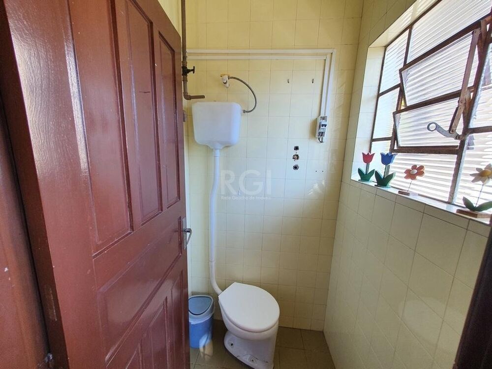 Casa à venda com 4 quartos, 249m² - Foto 9