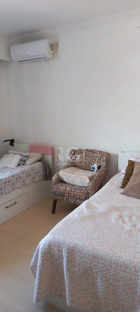 Casa, 9 quartos, 246 m² - Foto 3