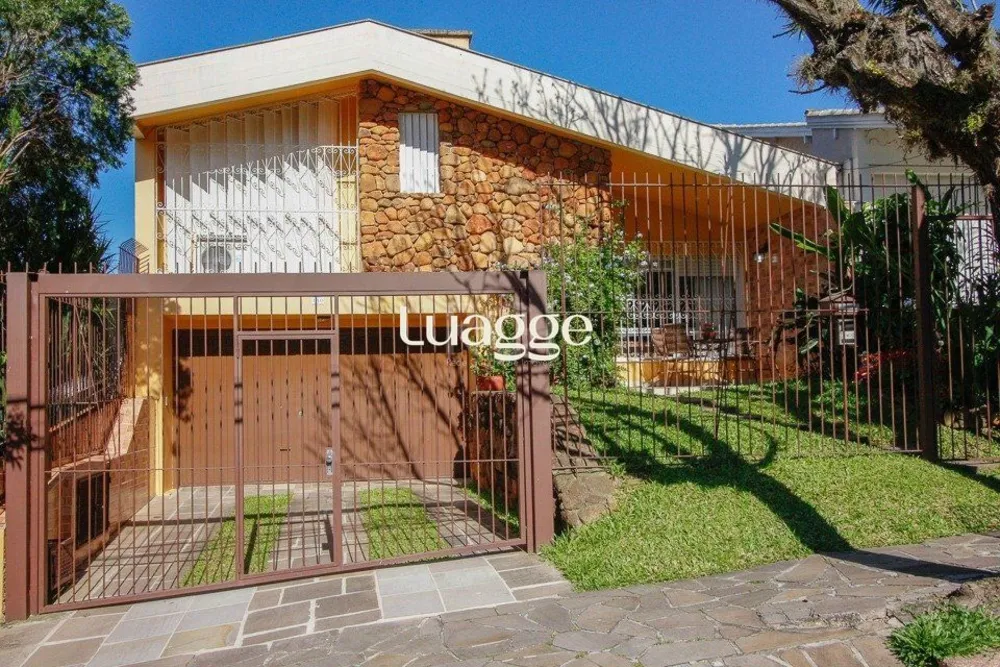 Casa, 3 quartos, 263 m² - Foto 1