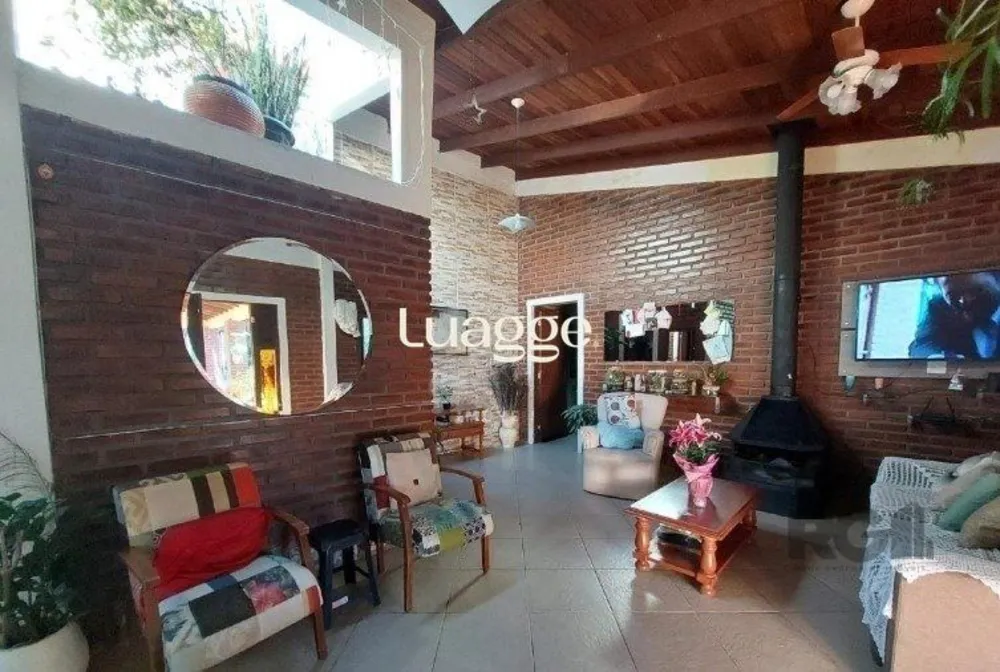 Casa, 3 quartos, 201 m² - Foto 1