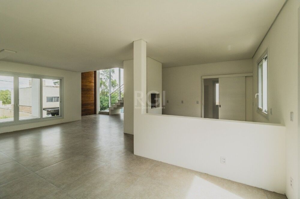 Casa de Condomínio à venda com 3 quartos, 197m² - Foto 1