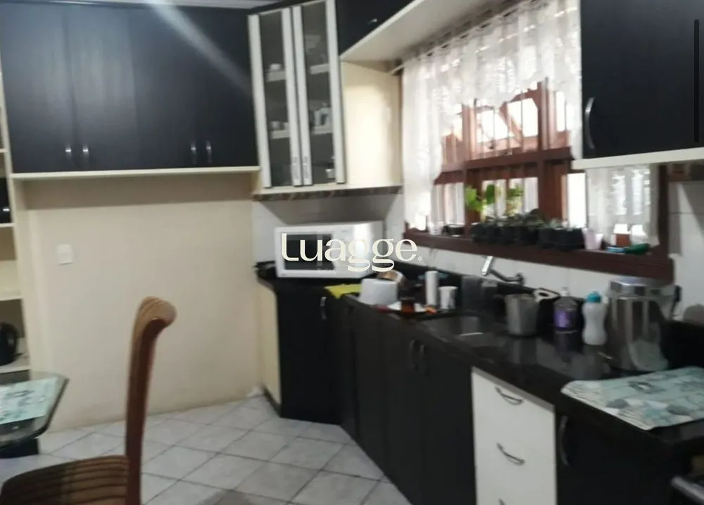 Casa, 3 quartos, 134 m² - Foto 2