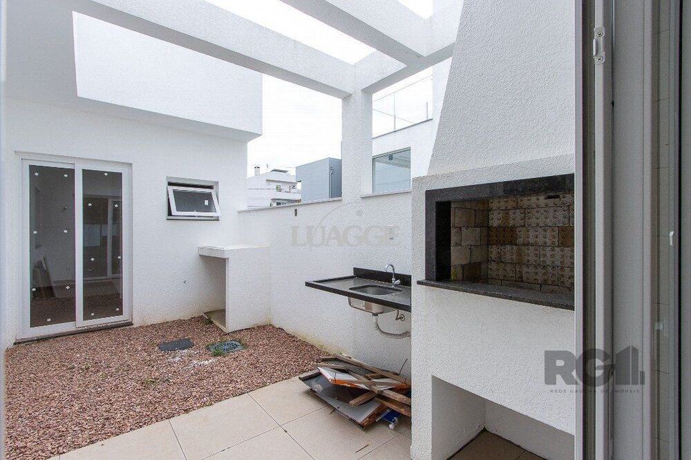 Casa à venda com 3 quartos, 108m² - Foto 3