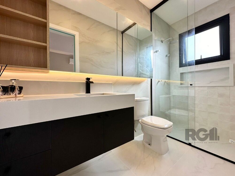 Casa de Condomínio à venda com 5 quartos, 319m² - Foto 2