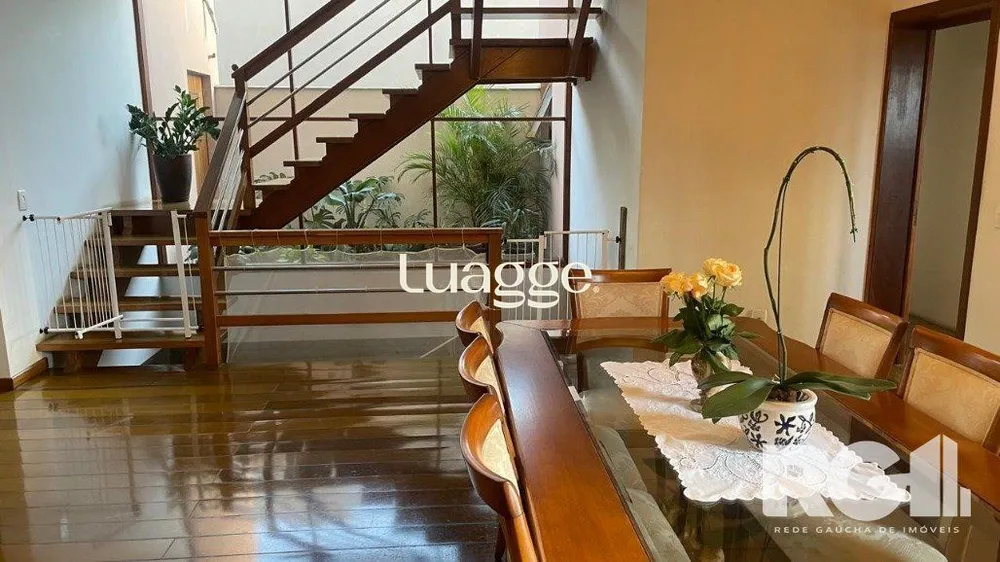 Casa, 4 quartos, 407 m² - Foto 1