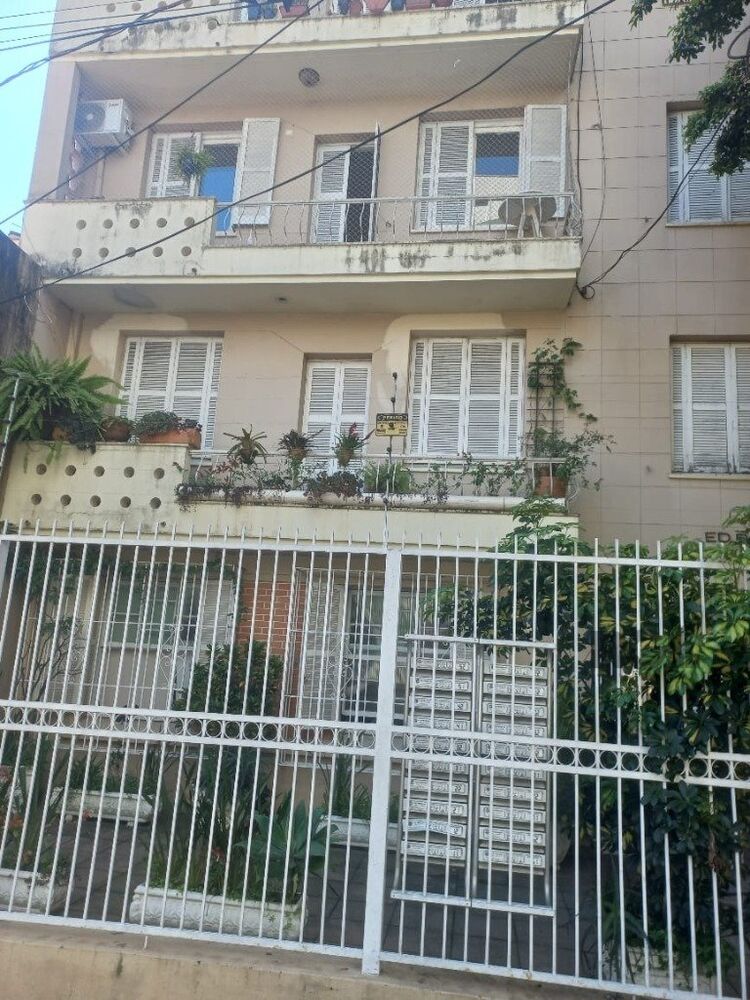 Apartamento à venda com 2 quartos, 61m² - Foto 1