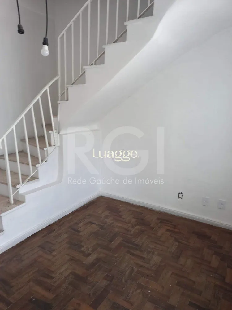 Casa, 4 quartos, 141 m² - Foto 1