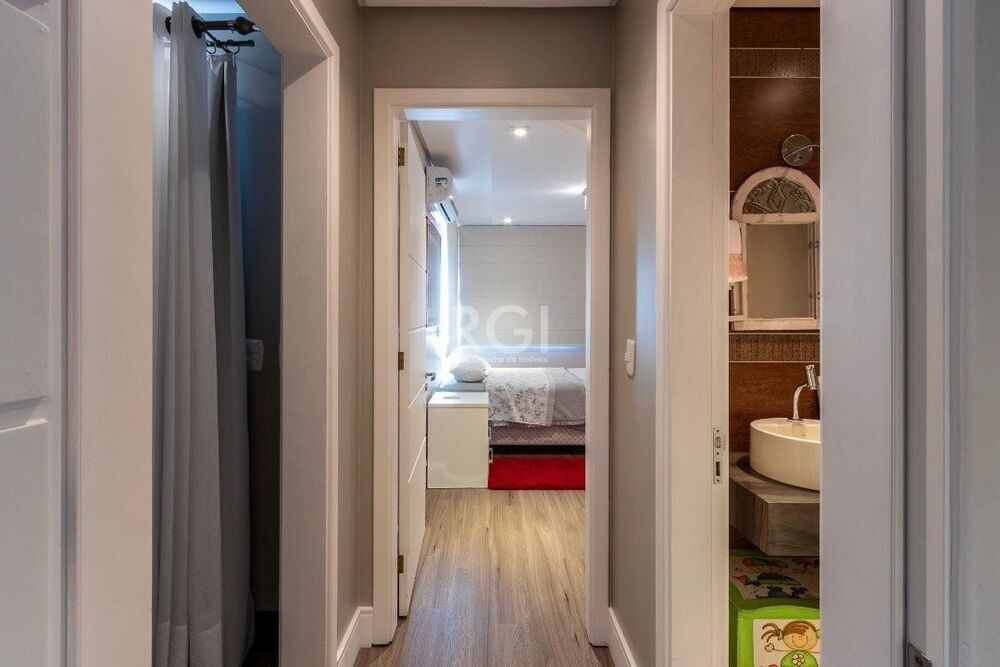 Casa à venda com 3 quartos, 363m² - Foto 4