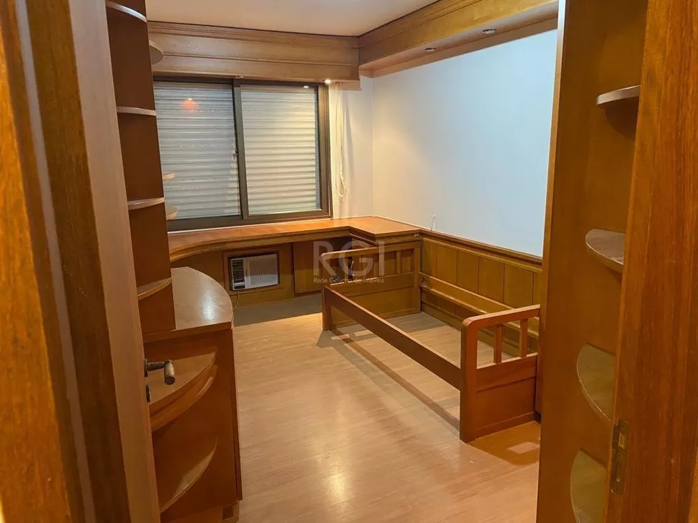 Apartamento à venda com 3 quartos, 145m² - Foto 4