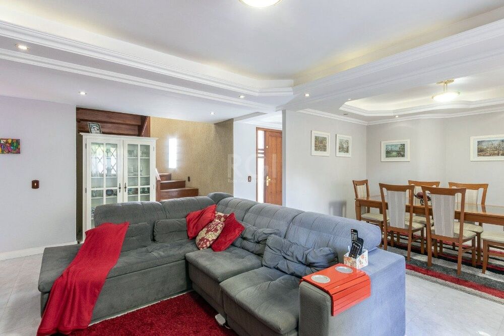 Casa à venda com 5 quartos, 450m² - Foto 2