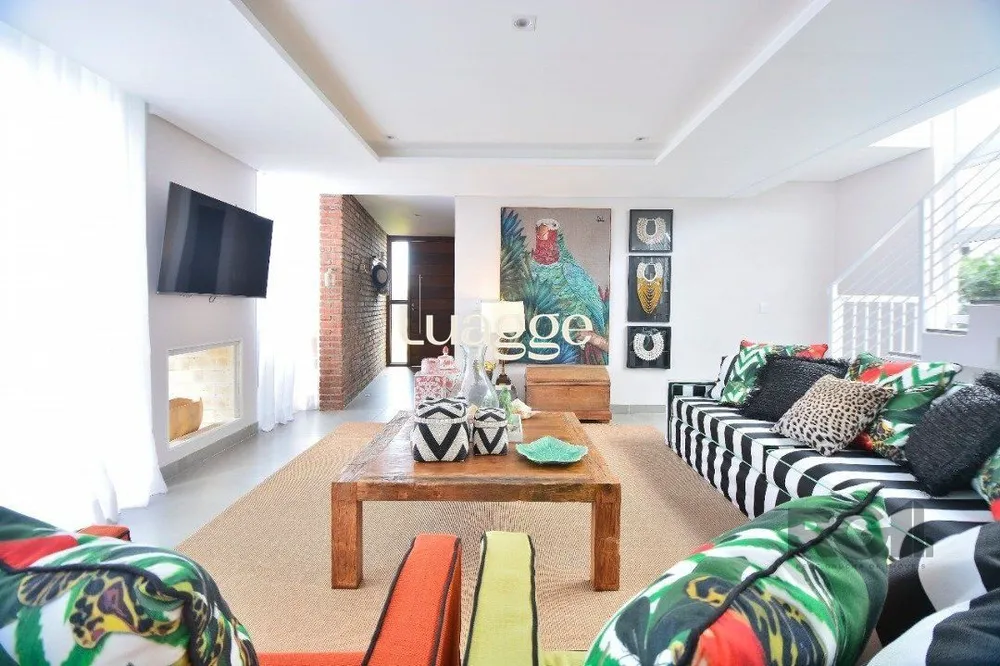 Casa de Condomínio, 4 quartos - Foto 1