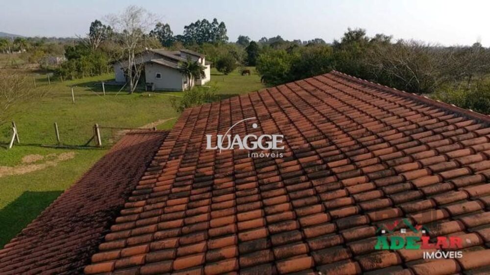 Sítio à venda com 2 quartos, 20001m² - Foto 4