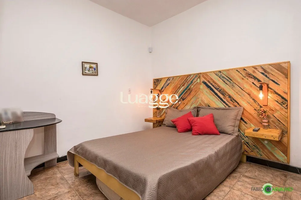 Casa, 3 quartos, 169 m² - Foto 2