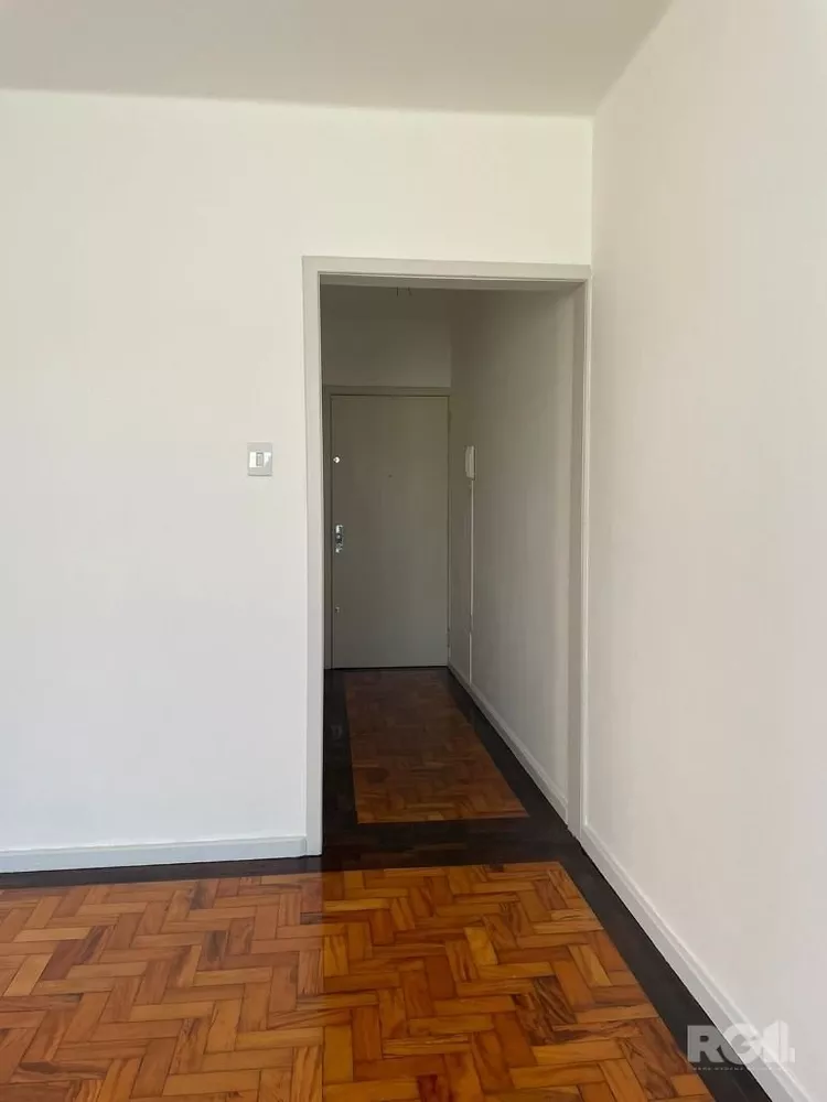 Apartamento à venda com 2 quartos, 58m² - Foto 4