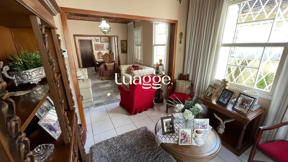 Casa, 3 quartos, 161 m² - Foto 1