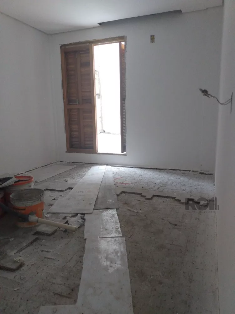 Apartamento à venda com 3 quartos, 105m² - Foto 2