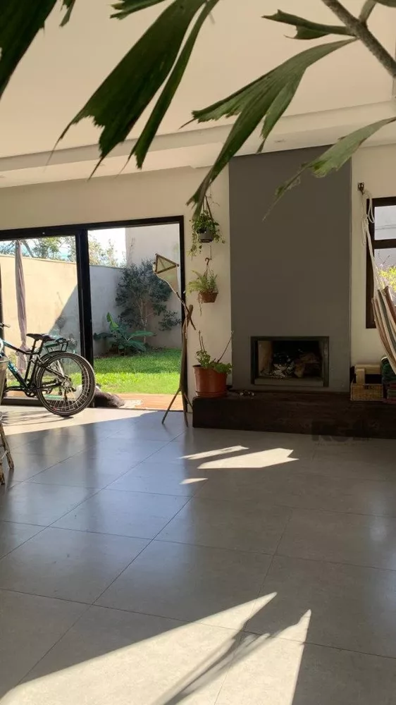 Casa à venda com 4 quartos, 185m² - Foto 2