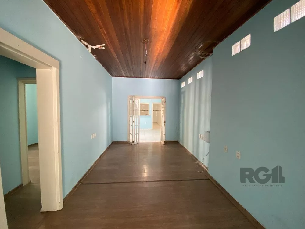 Casa à venda com 3 quartos, 179m² - Foto 3