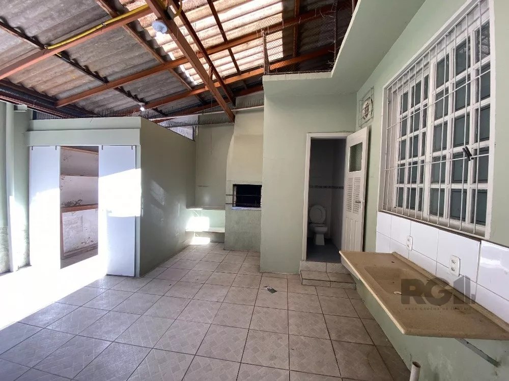 Casa à venda com 3 quartos, 181m² - Foto 11