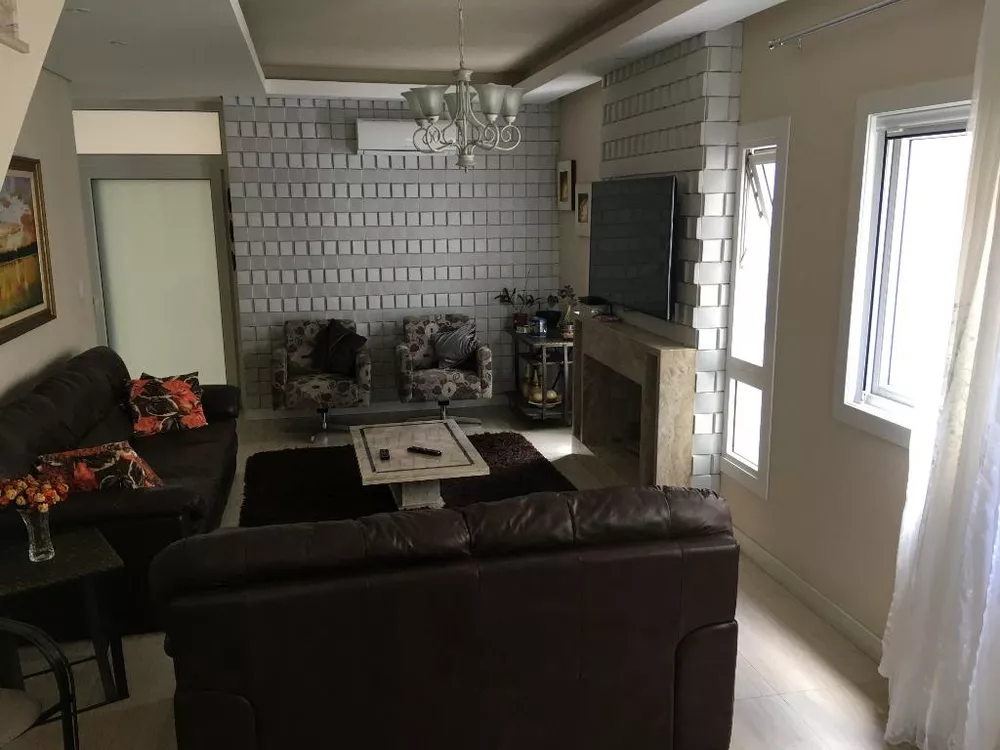 Casa de Condomínio à venda com 4 quartos, 274m² - Foto 3