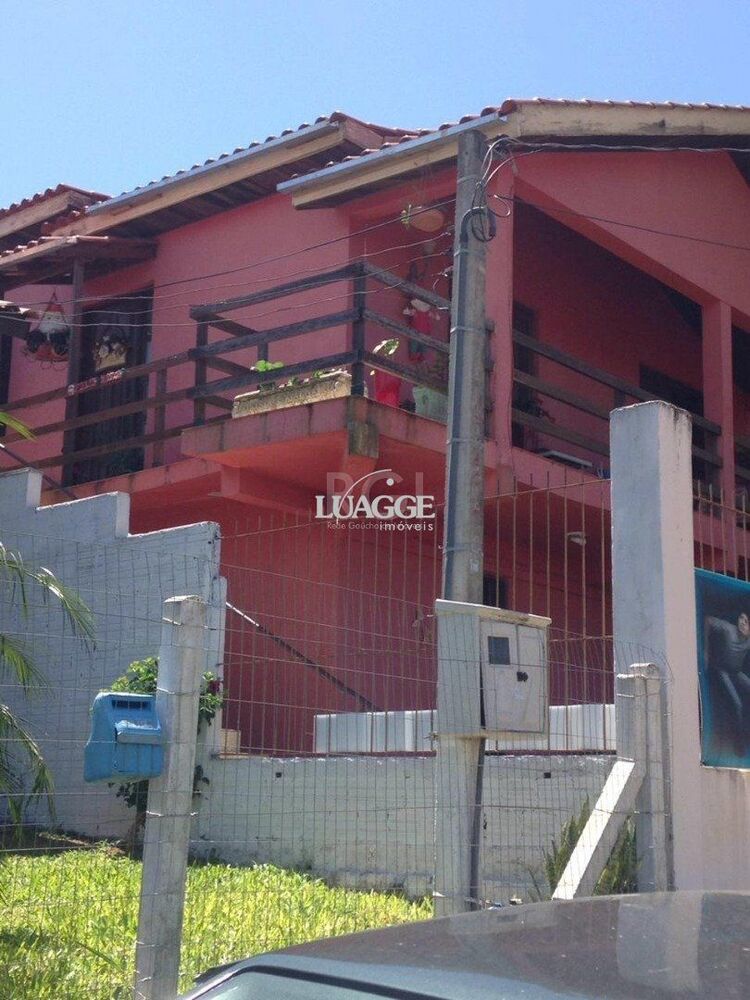 Casa à venda com 3 quartos, 91m² - Foto 1