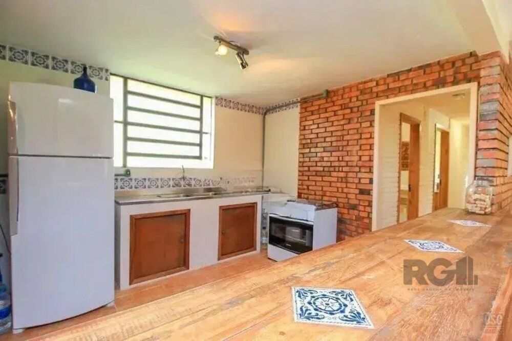 Casa à venda com 3 quartos, 199m² - Foto 3