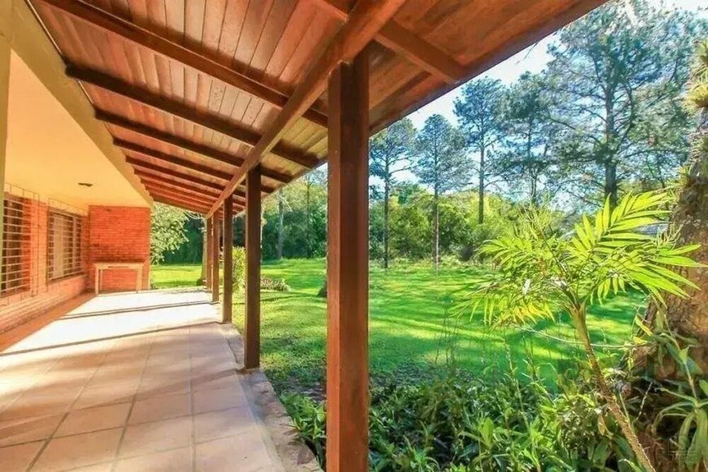 Casa à venda com 3 quartos, 199m² - Foto 2