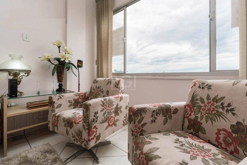 Apartamento à venda com 2 quartos, 113m² - Foto 2