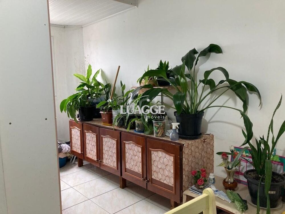 Apartamento à venda com 2 quartos, 63m² - Foto 2