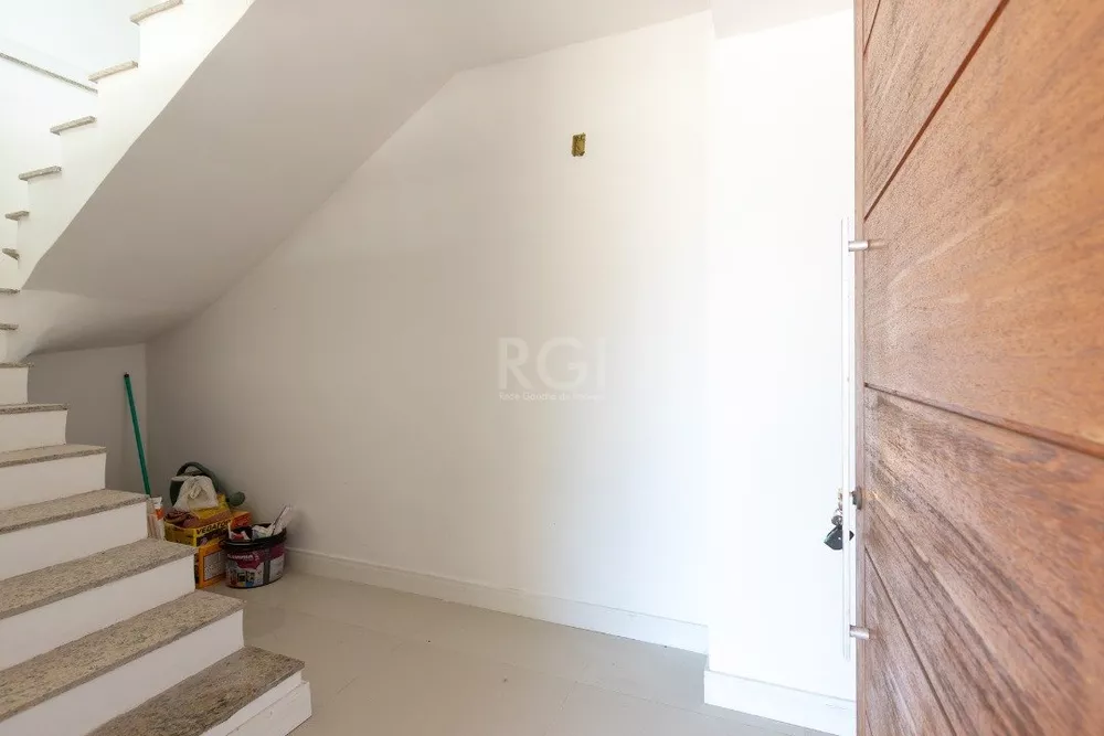 Casa à venda com 3 quartos, 167m² - Foto 4