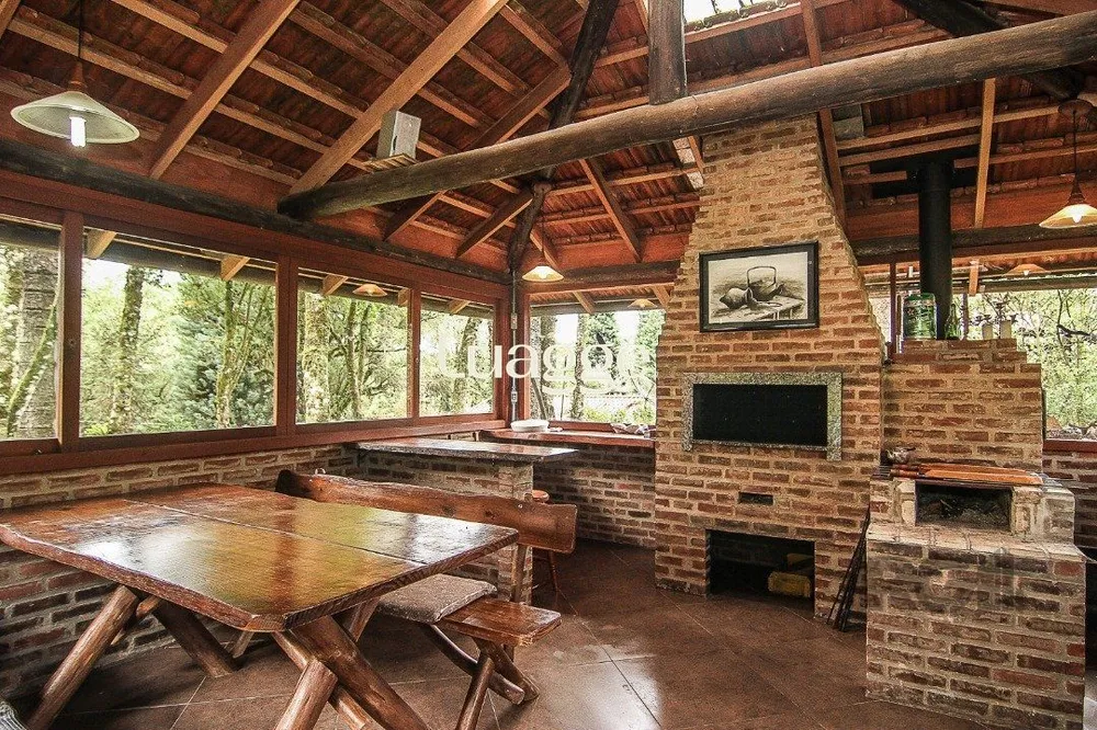 Casa, 3 quartos, 237 m² - Foto 2