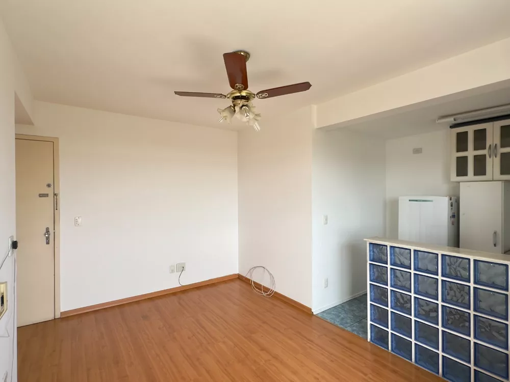 Apartamento à venda com 1 quarto, 40m² - Foto 7