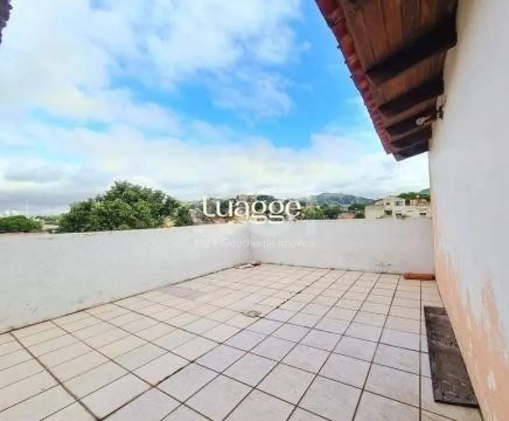 Casa, 3 quartos, 241 m² - Foto 1