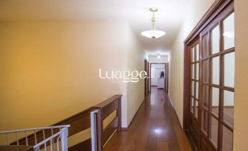 Casa, 3 quartos, 310 m² - Foto 2