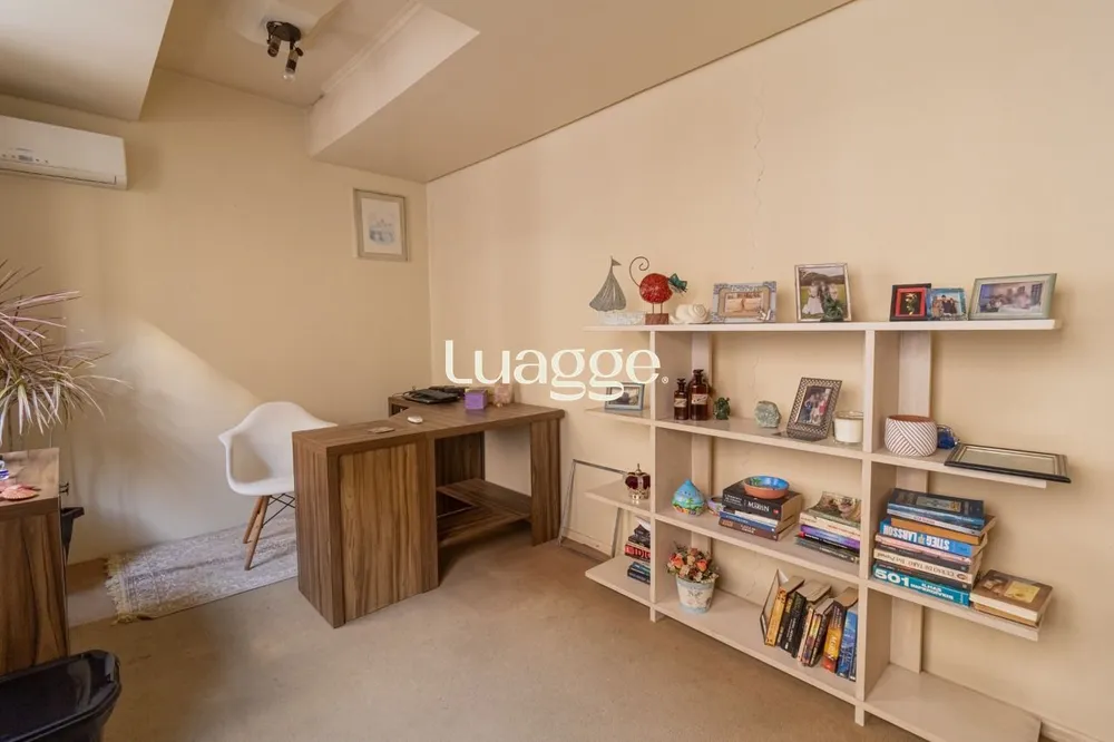 Casa, 4 quartos, 301 m² - Foto 1