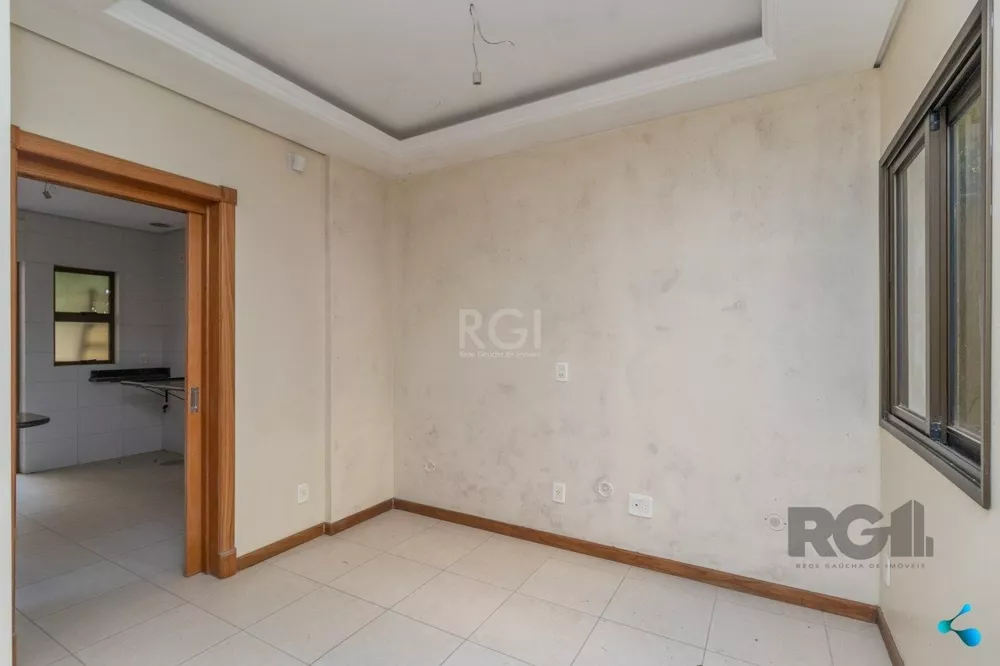 Casa à venda com 4 quartos, 361m² - Foto 1