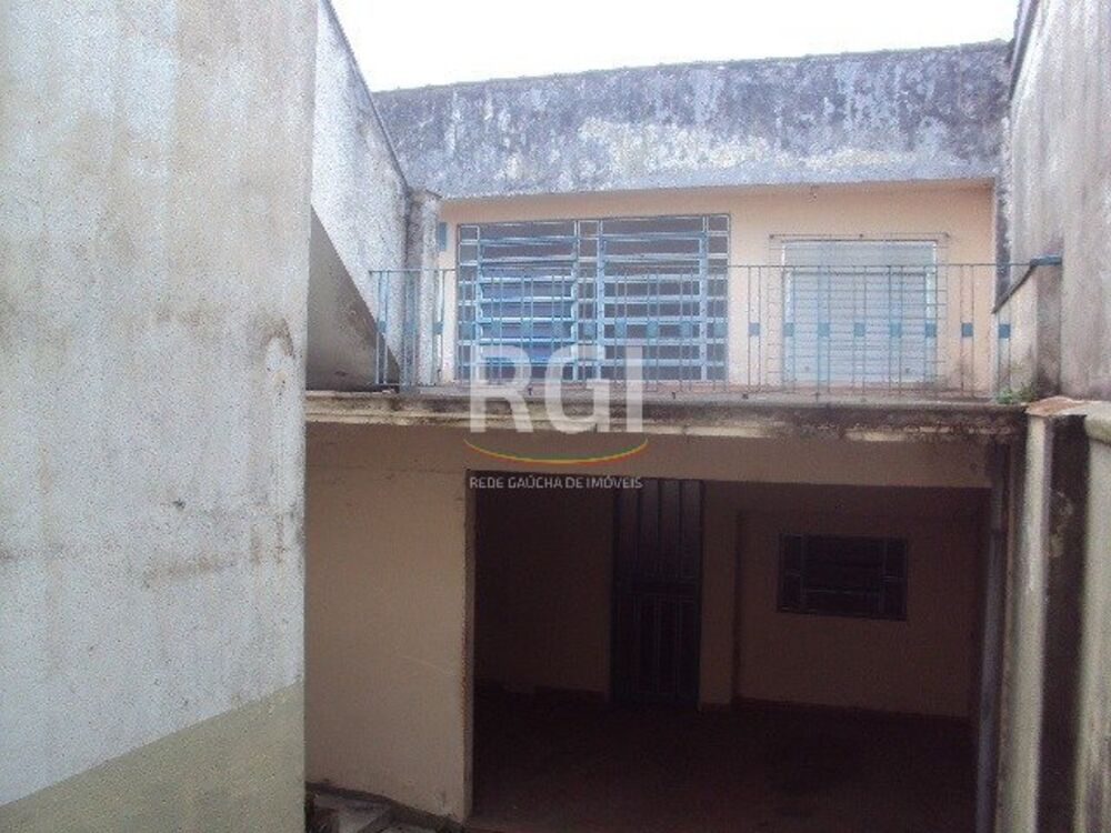 Casa à venda com 5 quartos, 389m² - Foto 2