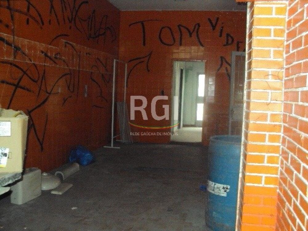 Casa à venda com 5 quartos, 389m² - Foto 1