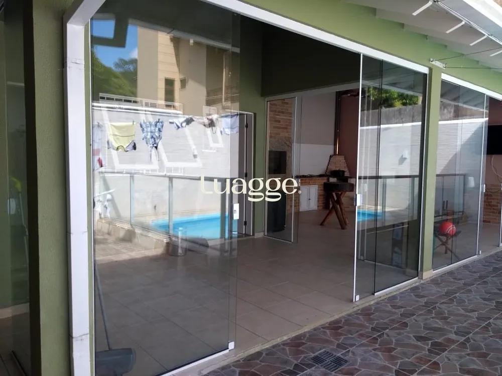 Sobrado, 4 quartos, 281 m² - Foto 1