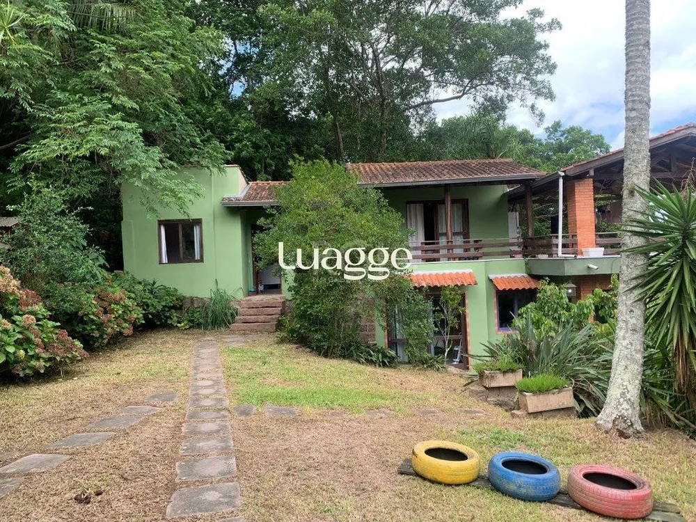 Casa, 3 quartos, 201 m² - Foto 2
